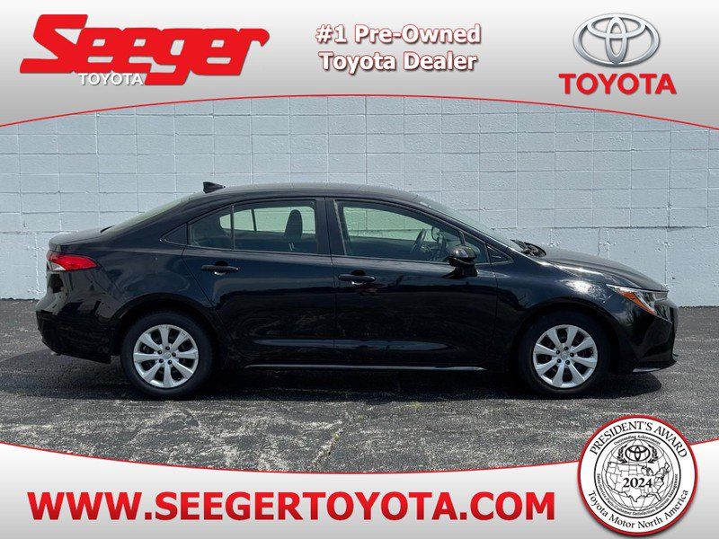 Certified 2023 Toyota Corolla LE image 1
