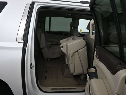 Used 2019 GMC Yukon XL Denali w/ Denali Ultimate Package AWD/4WD image 49