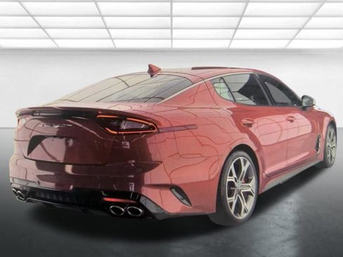 Used 2019 Kia Stinger GT2 RWD image 2