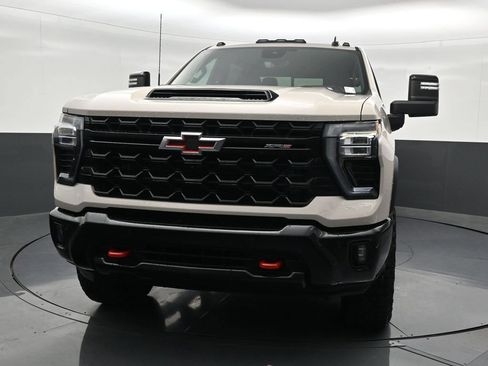Used 2026 Chevrolet Silverado 2500 ZR2 AWD/4WD image 9