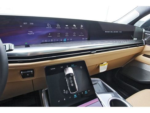 New 2026 Cadillac Escalade IQ Sport 2 w/ LPO, ONYX Package image 16