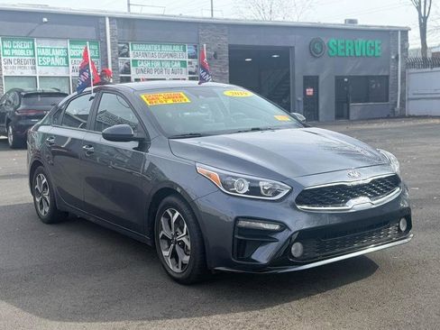Used 2019 Kia Forte LXS image 3