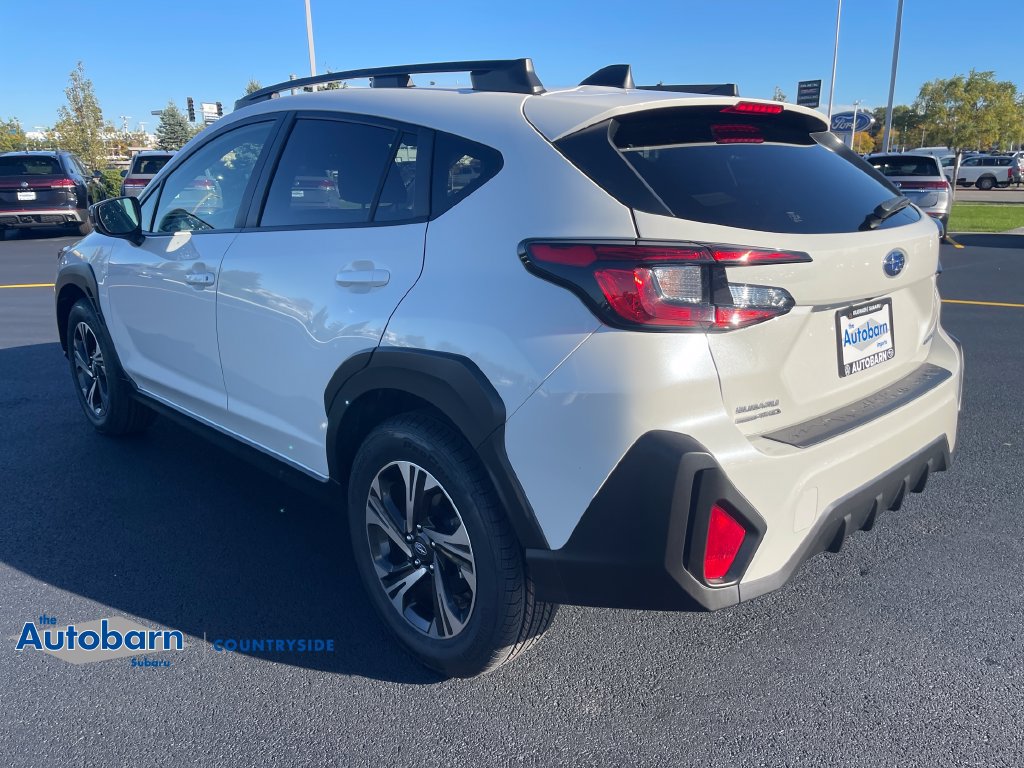 Used 2024 Subaru Crosstrek 2.0i Premium w/ Crosstrek Mirror Package AWD/4WD image 3
