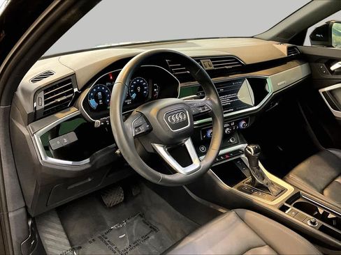 Certified 2023 Audi Q3 2.0T Premium w/ Convenience Package AWD/4WD image 18