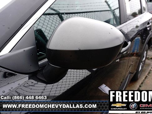 Used 2023 Nissan Rogue S image 9