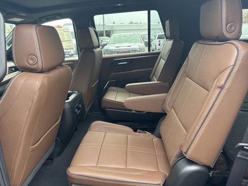 New 2026 Chevrolet Tahoe High Country w/ Sun And Tow Package image 10