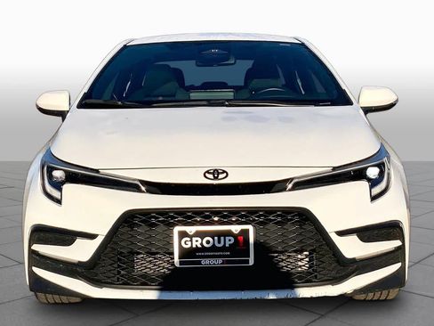 Used 2024 Toyota Corolla SE FWD image 4