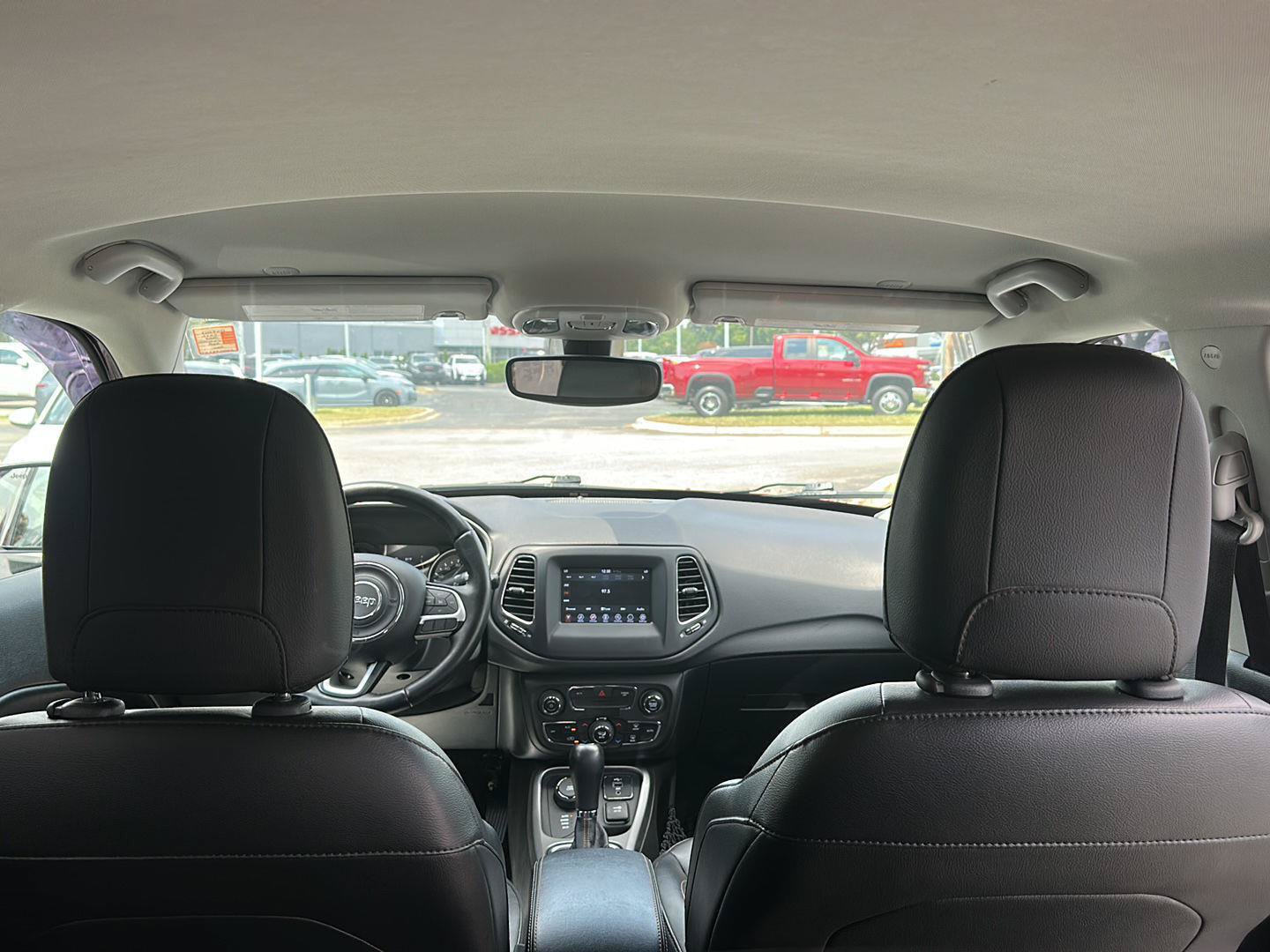 Used 2020 Jeep Compass Latitude w/ Cold Weather Group AWD/4WD image 13