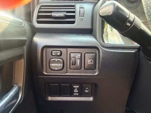Used 2023 Toyota 4Runner TRD Off-Road AWD/4WD image 17