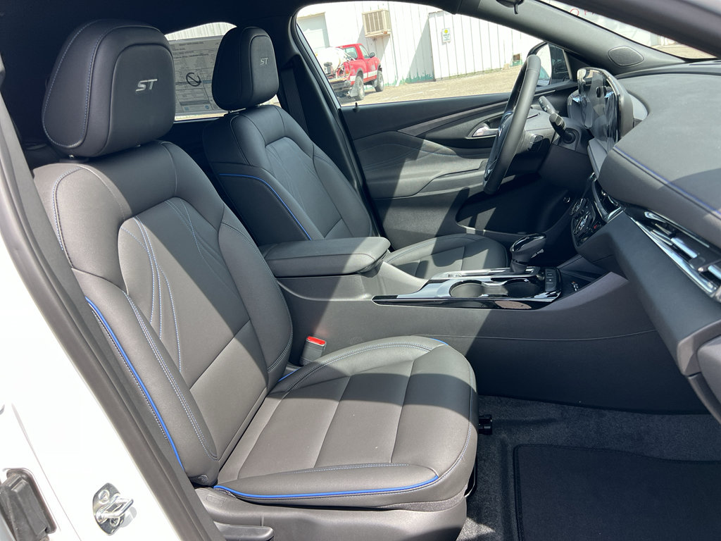 New 2026 Buick Envista Sport Touring w/ Convenience I Package FWD image 29