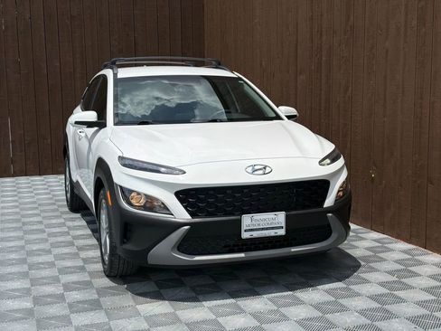 Used 2023 Hyundai Kona SEL w/ Cargo Package FWD image 10