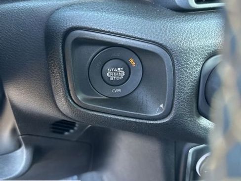 Used 2024 Jeep Wrangler Sport S image 30