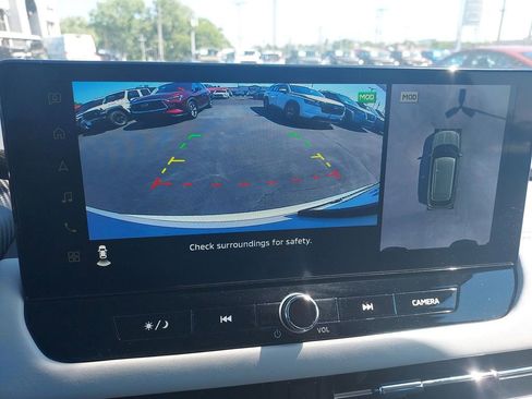 Used 2025 Mitsubishi Outlander SE FWD image 23
