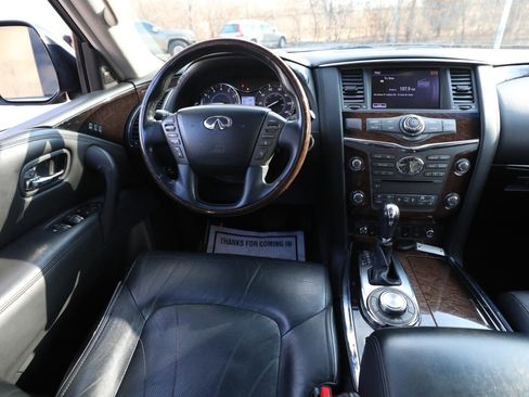 Used 2013 INFINITI QX56 4WD w/ Deluxe Touring Pkg image 17