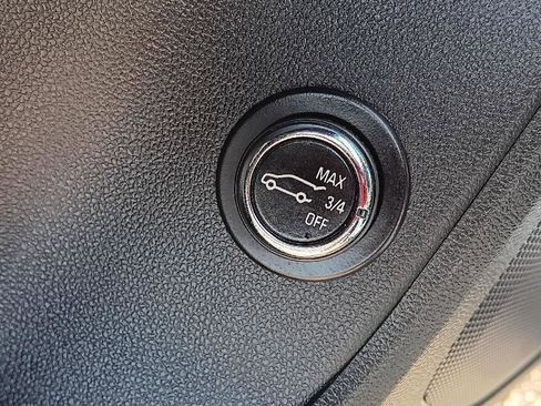 Used 2022 Chevrolet Blazer LT image 9