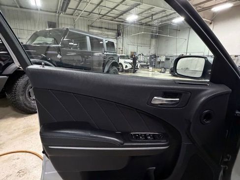 Used 2022 Dodge Charger SXT image 10