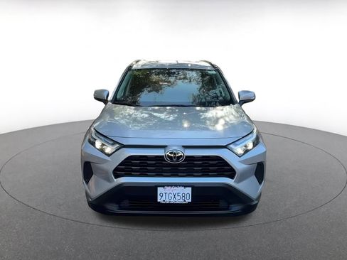 Used 2025 Toyota RAV4 XLE image 4