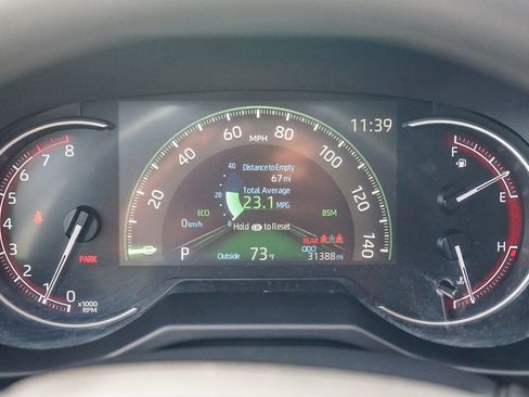 Used 2025 Toyota RAV4 XLE AWD/4WD image 25