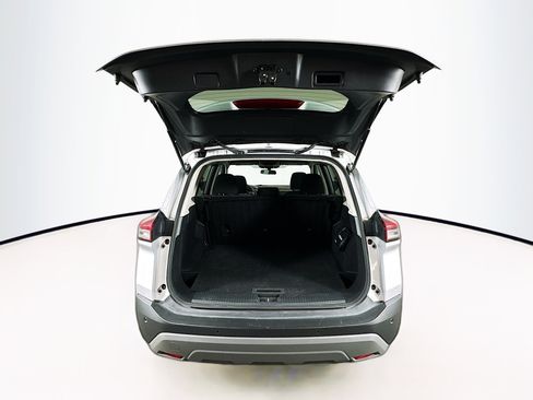 Used 2023 Nissan Rogue SV image 27