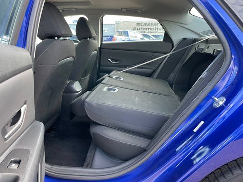 Used 2025 Hyundai Elantra SEL FWD image 43
