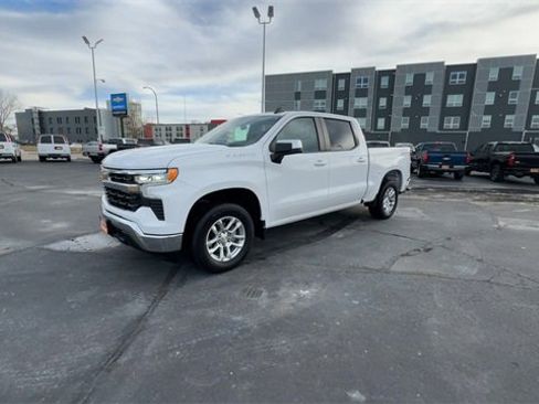 Used 2022 Chevrolet Silverado 1500 LT image 4