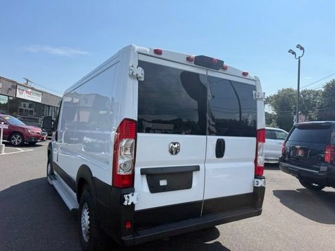 Used 2025 RAM ProMaster 2500 w/ U-Haul Equipment Group FWD image 7