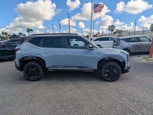 New 2027 Kia Seltos X-Line S w/ X-Line S Premium Package AWD/4WD image 7
