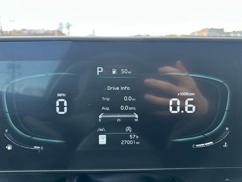 Used 2023 Kia Sportage X-Line w/ X-Line Premium Package AWD/4WD image 16