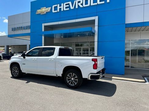 Used 2023 Chevrolet Silverado 1500 LT AWD/4WD image 9