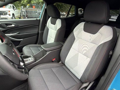 New 2026 Chevrolet Trax RS FWD image 4