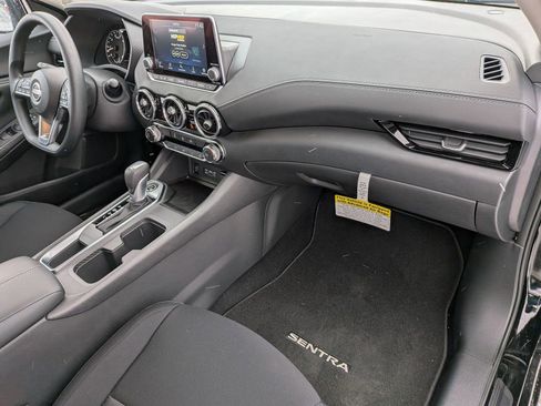 Certified 2025 Nissan Sentra SV image 32