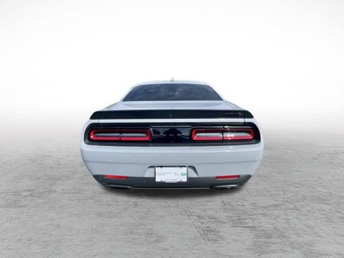 Used 2021 Dodge Challenger SRT Hellcat RWD image 6