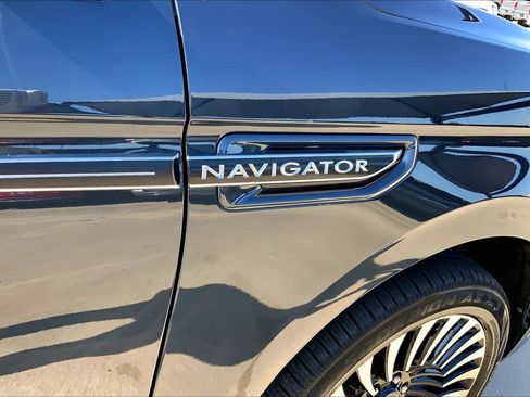 Used 2021 Lincoln Navigator L Black Label w/ Cargo Convenience Package AWD/4WD image 29