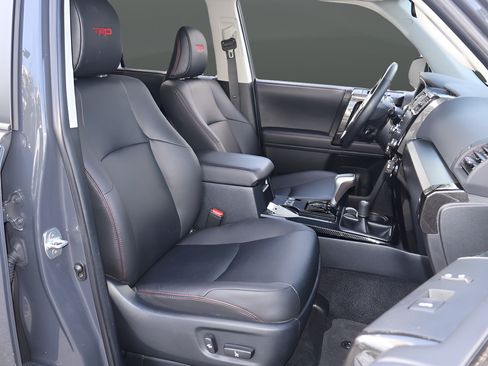 Used 2024 Toyota 4Runner TRD Off-Road Premium w/ Moonroof Package AWD/4WD image 19