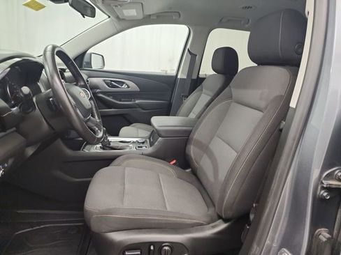 Used 2021 Chevrolet Traverse LT w/ LPO, Floor Liner Package image 17