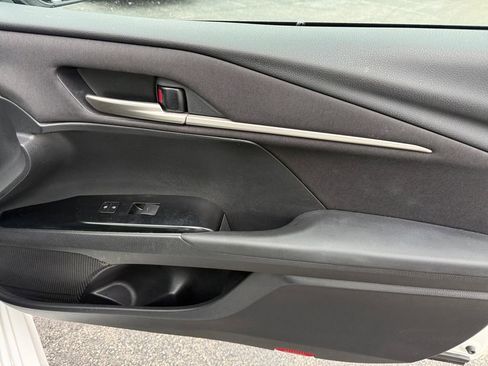 Used 2025 Toyota Camry LE w/ Convenience Package FWD image 19