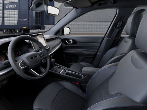 New 2026 Jeep Compass Latitude AWD/4WD image 23