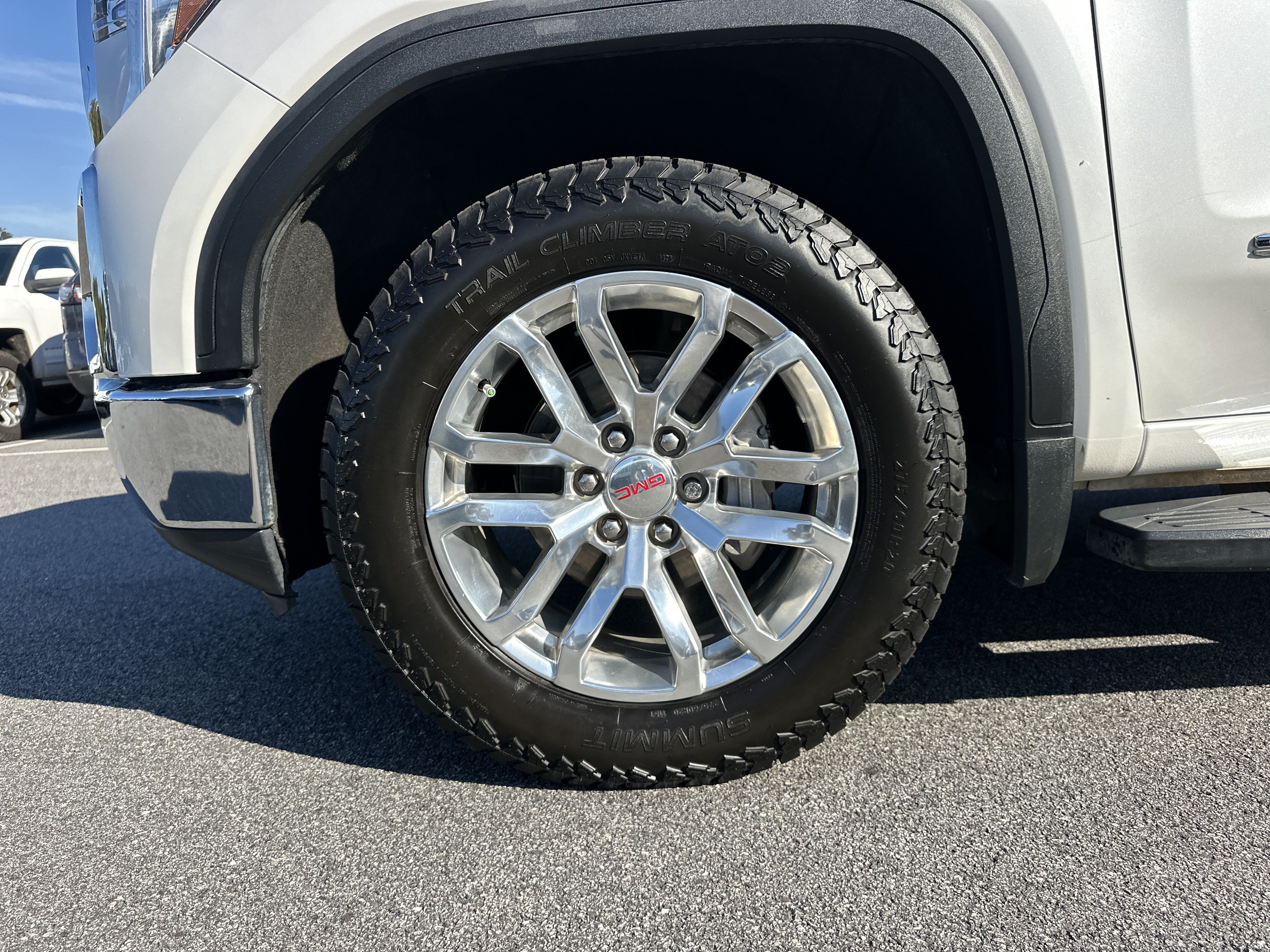 Used 2021 GMC Sierra 1500 SLT w/ SLT Premium Package AWD/4WD image 12