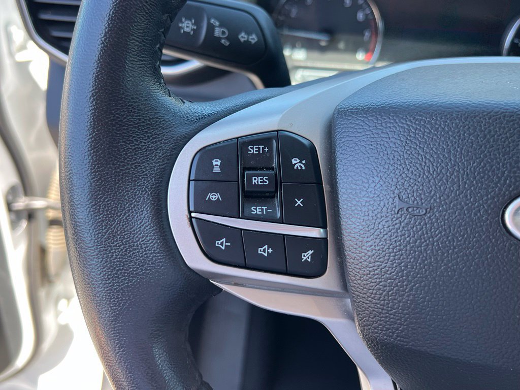 Used 2023 Ford Explorer Limited AWD/4WD image 29