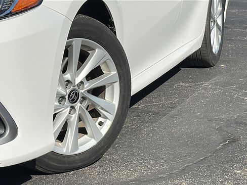 Used 2024 Toyota Camry LE image 3