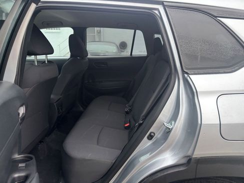 Used 2025 Toyota Corolla Cross LE image 23