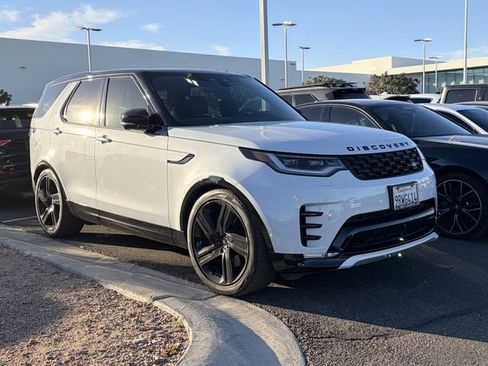 Used 2023 Land Rover Discovery S R-Dynamic image 3