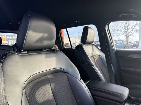 Used 2024 Jeep Grand Cherokee Altitude image 28