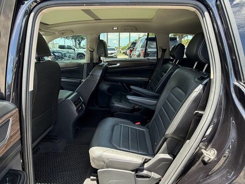 Certified 2024 Volkswagen Atlas SEL AWD/4WD image 14