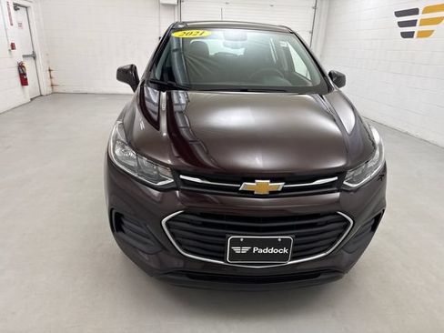 Used 2021 Chevrolet Trax LS FWD image 8