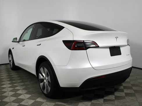 Used 2023 Tesla Model Y Long Range image 34