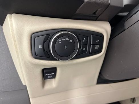 Used 2019 Lincoln Nautilus Select FWD image 32