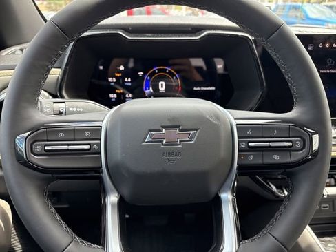 New 2026 Chevrolet Colorado ZR2 w/ Technology Package AWD/4WD image 12
