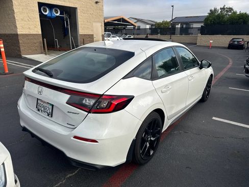 Used 2025 Honda Civic Sport image 3