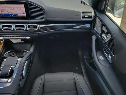 New 2026 Mercedes-Benz GLS 580 4MATIC image 15